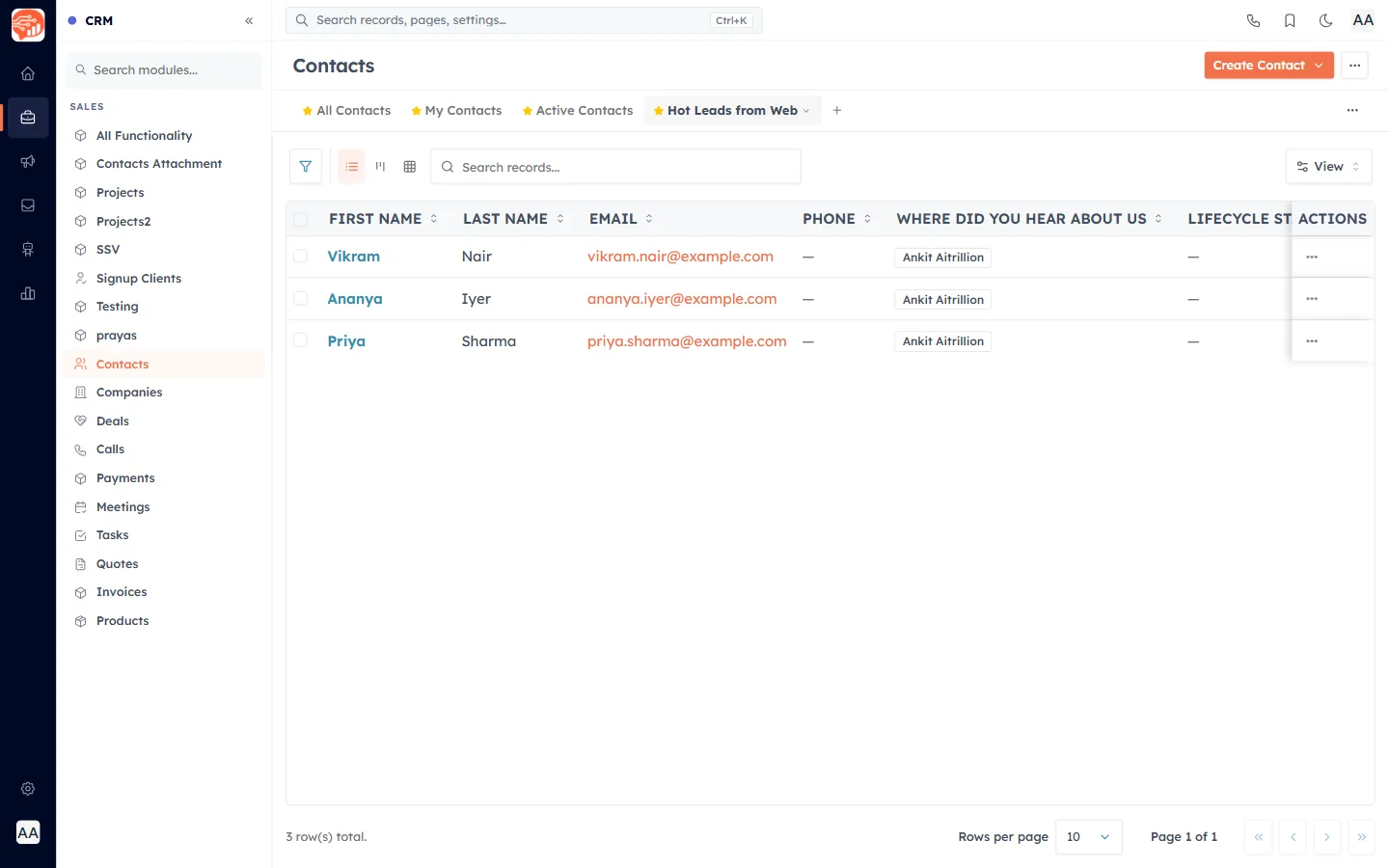 The Hot Leads from Web custom view applied to the Contacts list